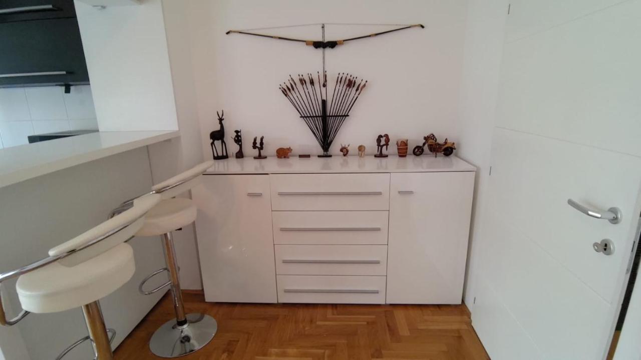 Poesia Apartment Novi Sad Extérieur photo